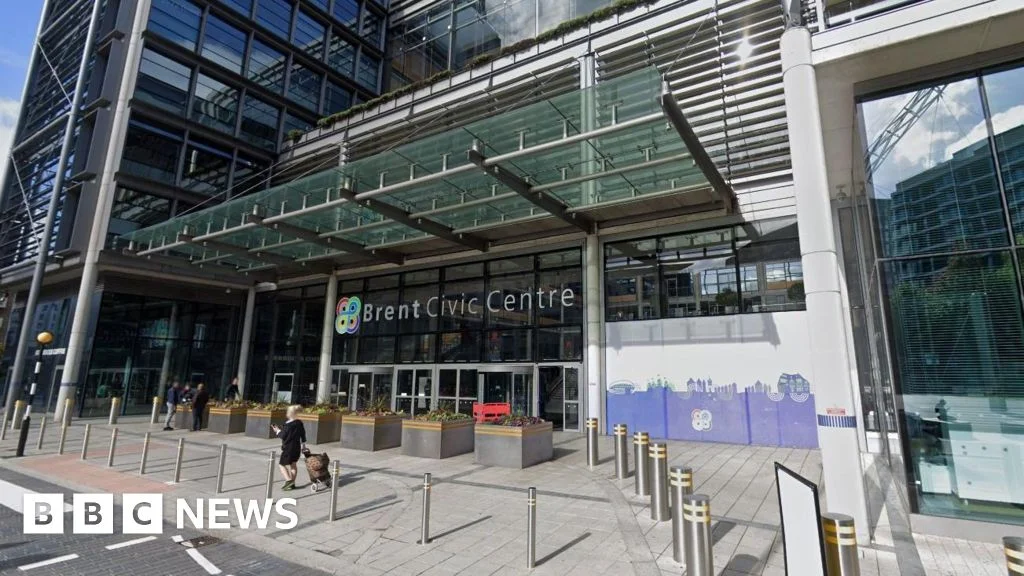 Another senior London Labour councillor joins Greens as wave of defections from Keir Starmer's party continues - 3