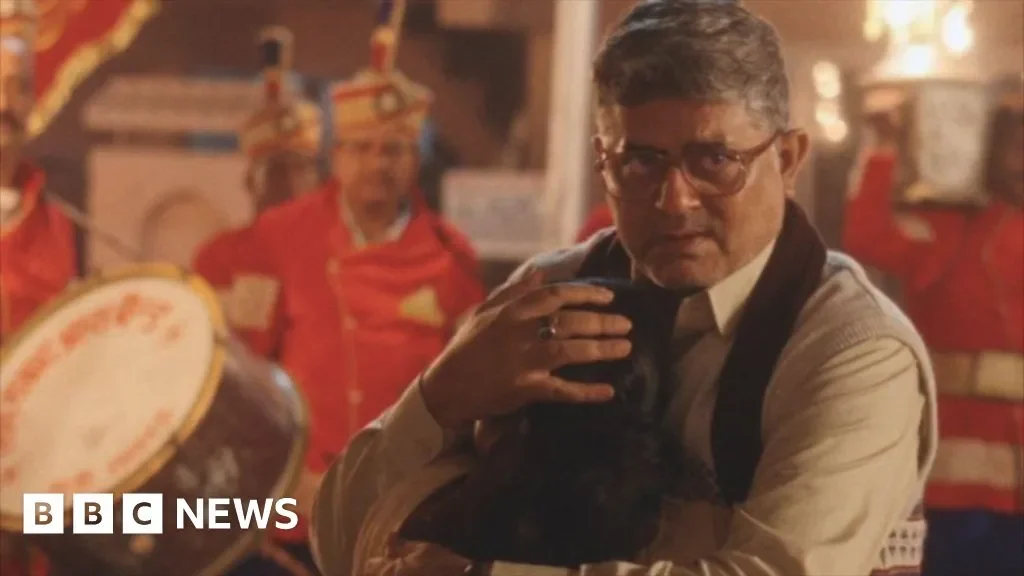 Cyclist, 17, in critical condition after crash - 4