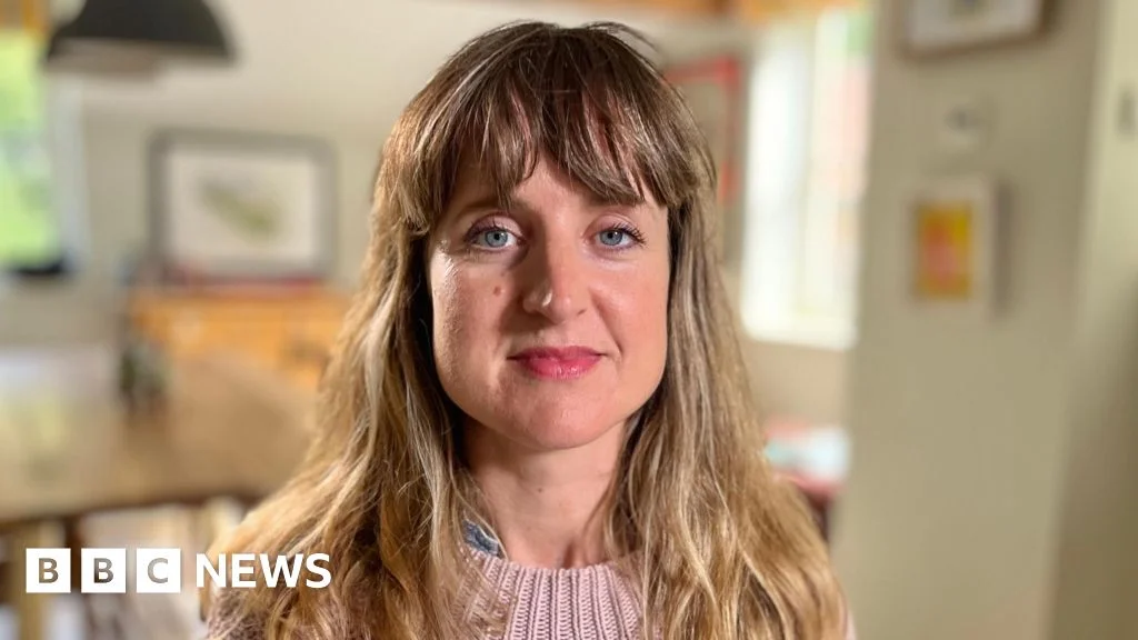 Ban on social media for under-16s is not inevitable, signals technology secretary – UK politics live - 1