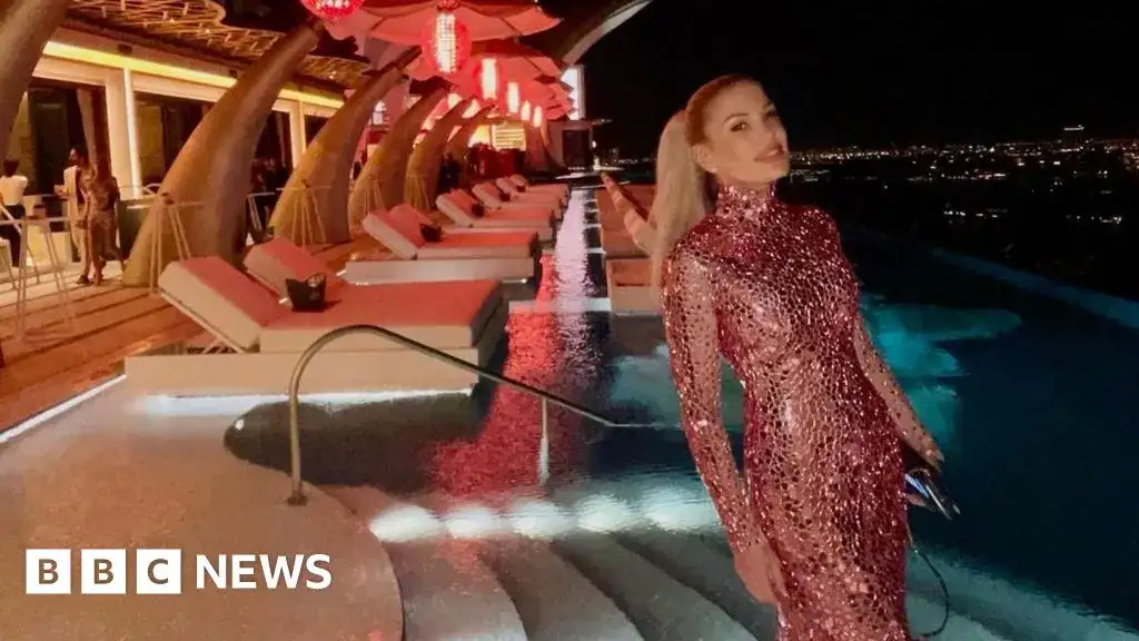 Dubai's influencer exodus: Stars who have fled the UAE and the ones who are staying put (for now) after being forced to deny Iran drone attacks amid ongoing chaos - 1