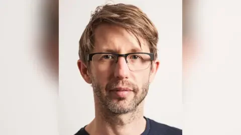 Ban on social media for under-16s is not inevitable, signals technology secretary – UK politics live - 3