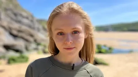 Nearly a million 16-24 year-olds not working or in education - 3