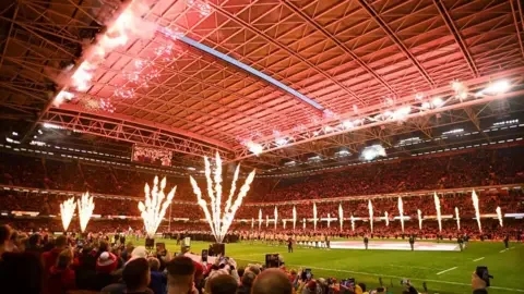 Top businesswoman says WRU chair must go after 'spineless' regions process - 1