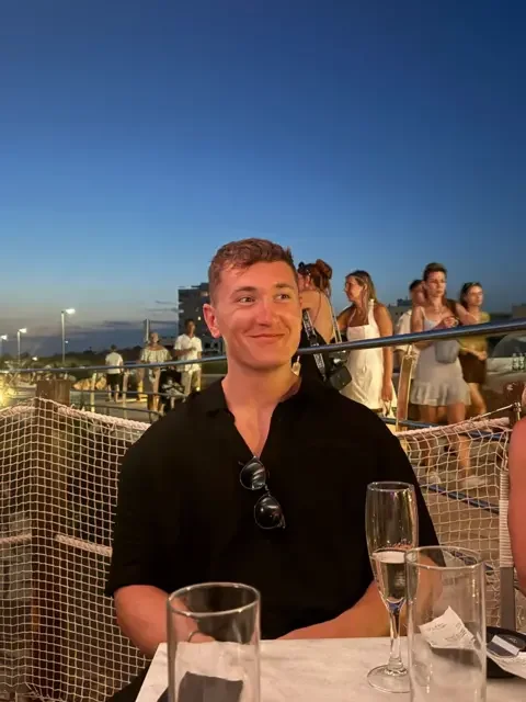 Dubai's influencer exodus: Stars who have fled the UAE and the ones who are staying put (for now) after being forced to deny Iran drone attacks amid ongoing chaos - 2