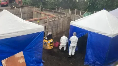 'Skilled butcher' murdered, cut up and buried partner - 4