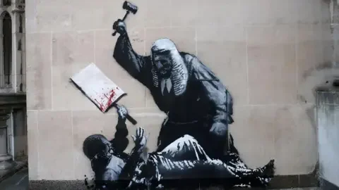 What’s the point of ‘unmasking’ Banksy? - 3