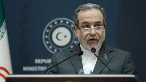 US and Iran talks begin in Oman amid Trump’s military threats – live - 3