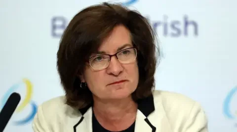 Welsh first minister Eluned Morgan backs Starmer but cites ‘concerns’ after Scottish Labour leader calls for his resignation – UK politics live - 4