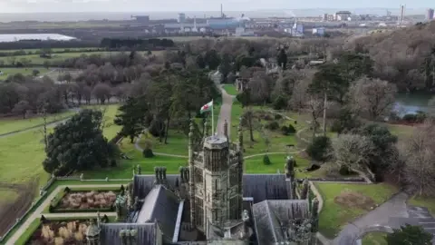 Archaeologists astounded by Roman villa found in Wales - 3