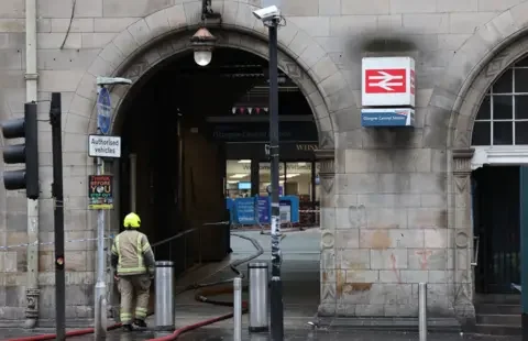 Glasgow Central: Station remains closed in aftermath of fire - 2