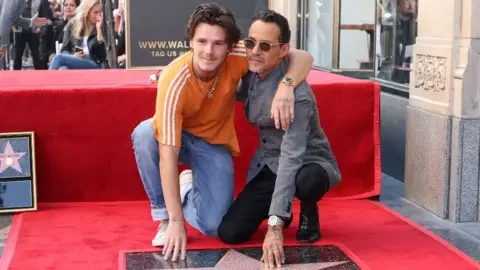 Marc Anthony says the way Beckham feud has played out is 'hardly the truth' - 1