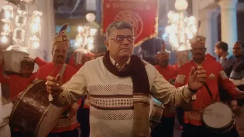 Cyclist, 17, in critical condition after crash - 2