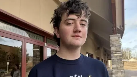 'Everyone knows somebody affected' - small Canadian town united in grief after mass shooting - 3