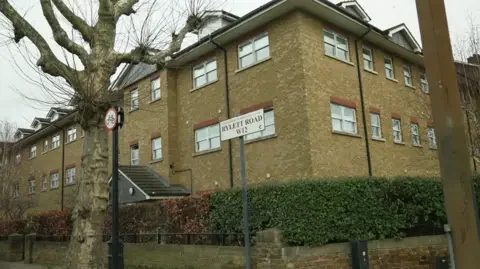 Savory Puff Pastry Ring - 4