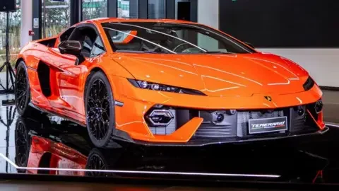 Lamborghini pulls plug on plans to launch all-electric supercar - 1