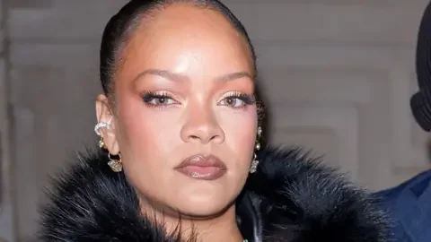 Woman charged with attempted murder over shots fired at Rihanna’s home - 4