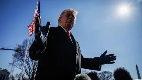 Tariffs ruling is major blow to Trump's second-term agenda - 1