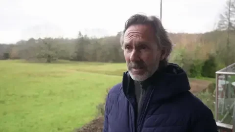 Home Office to investigate if migrants sent to Crowborough secure camp are leaving to move to London - 3