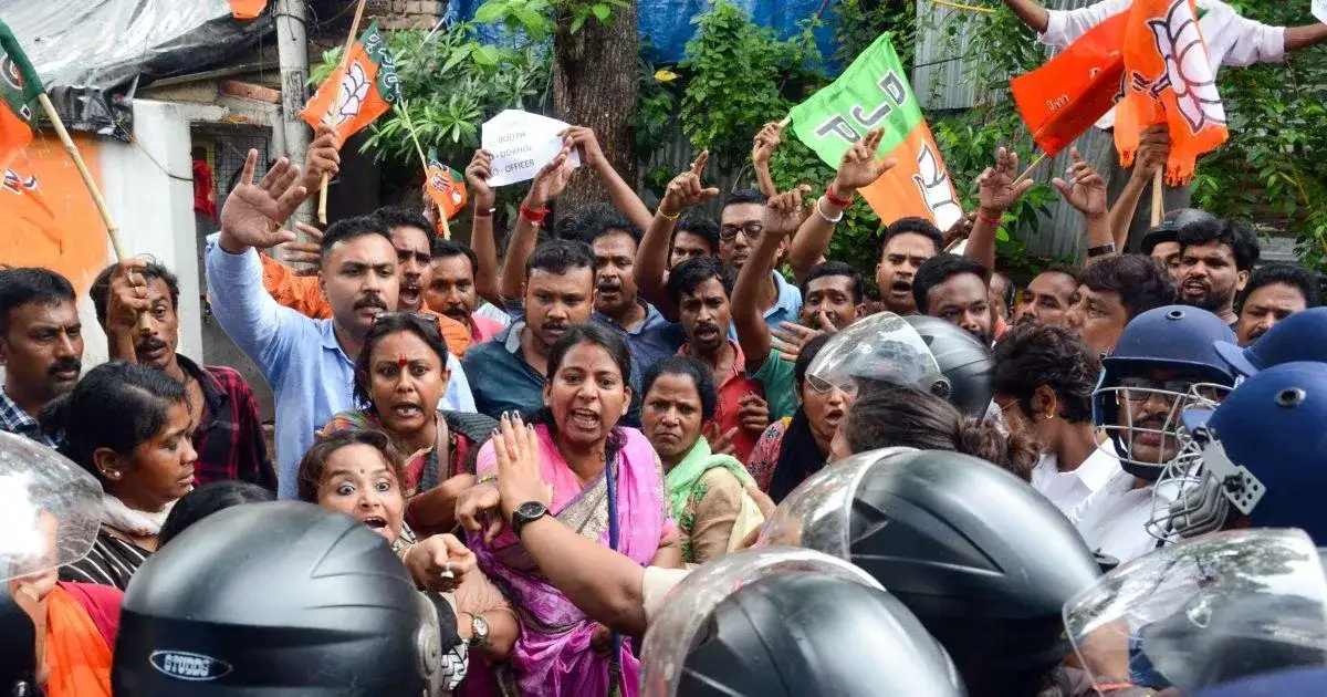 Is the Strait of Hormuz Reopening? What to Know Under Iran-Cease Fire. - 4