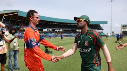 UAE beat Canada to boost hopes of making Super 8s - 4