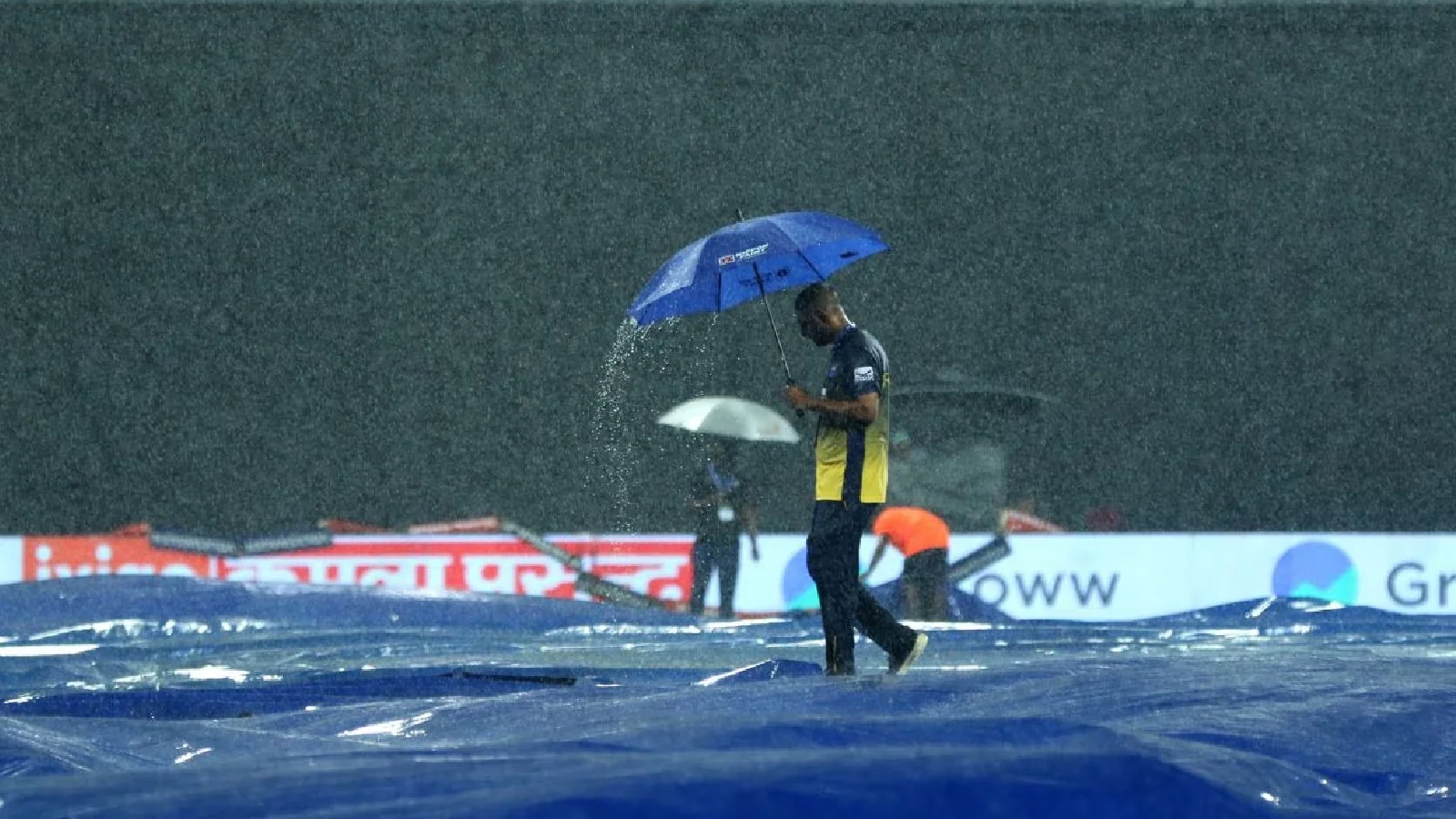 Rain threatens to delay the start of India-Pakistan game - 2