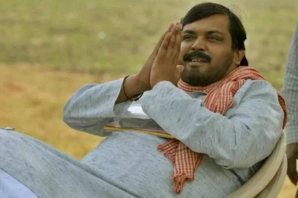 Simon Cowell's ex-Sinitta makes rare comment on 'unfaithful' music mogul's fiancée Lauren Silverman and son Eric - 2