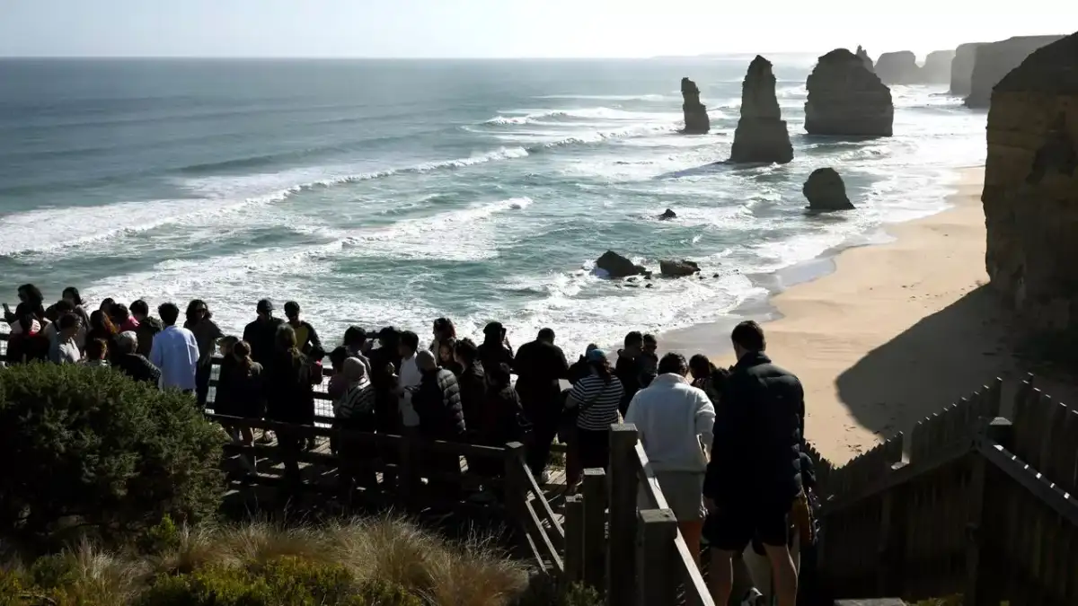 Tourists to be charged a fee to visit iconic Aussie landmark - 2