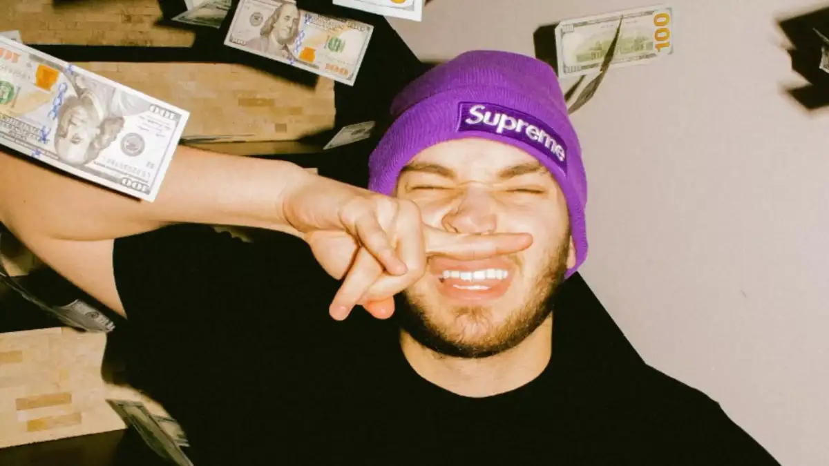 Adin Ross Claims TMZ Paid to Leak His Sister's Death and Says, 'And I Will Find Out Who It Was' - 1