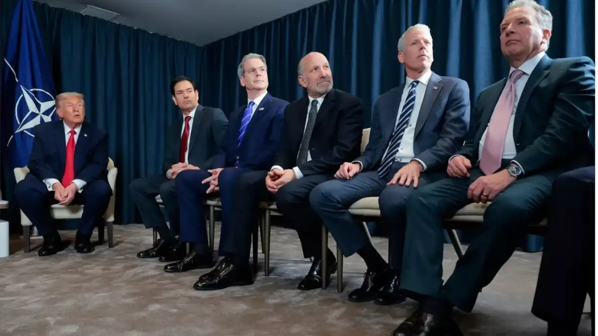 Trump's Bizarre $145 Florsheim Shoe Obsession Exposed As Insiders Claim Allies Feel 'Afraid' Not To Wear Them - 2