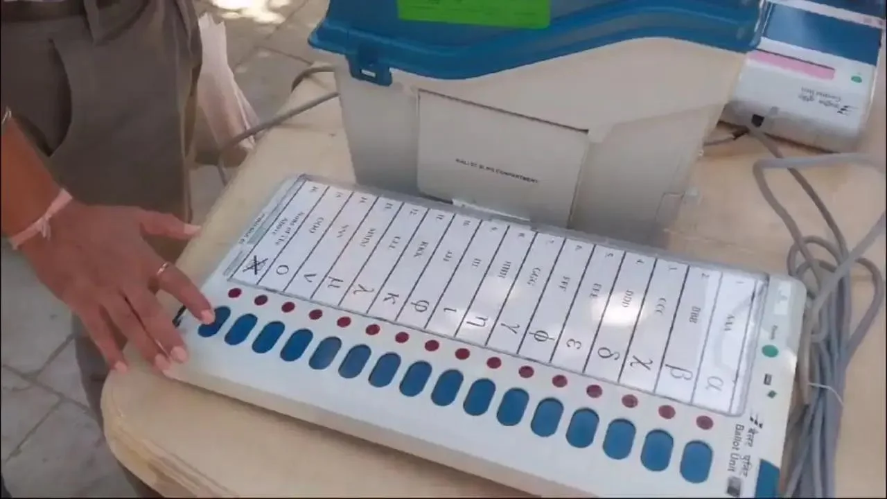 Minor inside polling booth: Maharashtra SEC orders action against election official, cop - 1