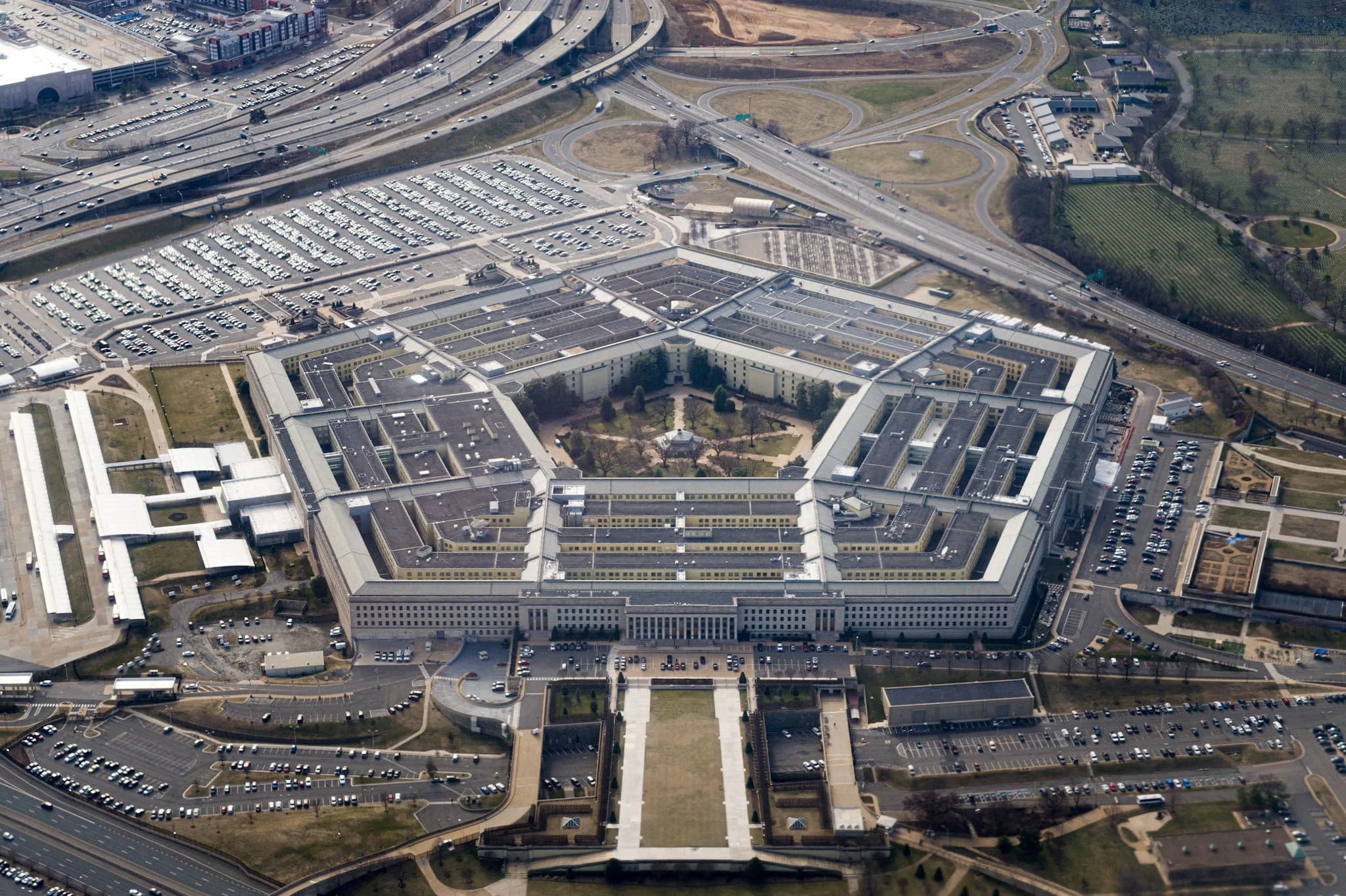 Pentagon Summons Anthropic Chief in Dispute Over A.I. Limits - 3
