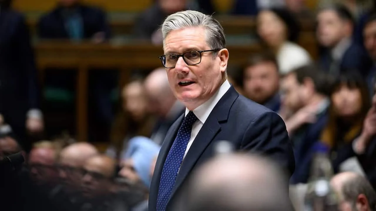 Starmer faces renewed calls to sack chief of staff over Mandelson scandal - 2