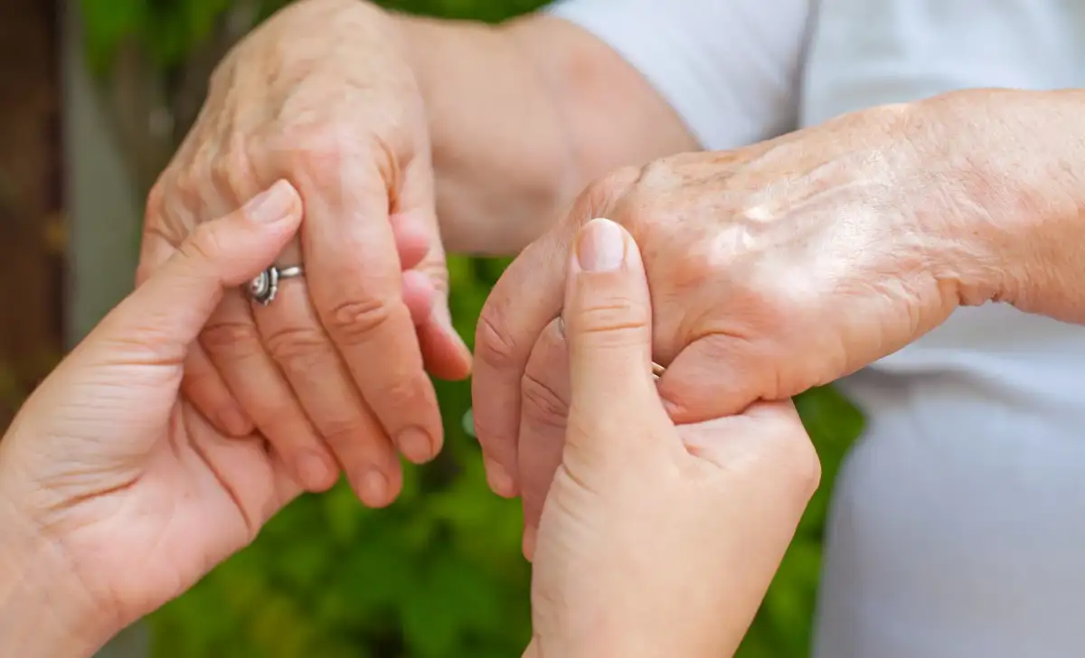 Retired NFL sideline reporter and Senate hopeful sparks fury with advice to Americans over rising gas prices - 2