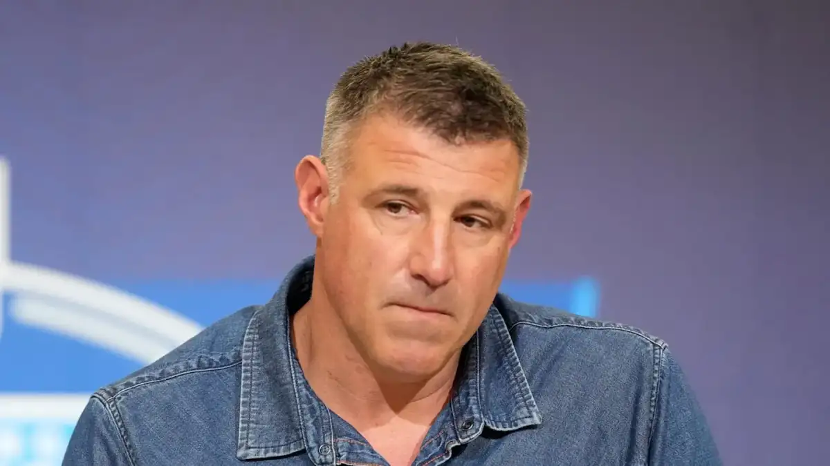 NFL insider Dianna Russini placed on leave by New York Times amid investigation into Mike Vrabel photos - 4