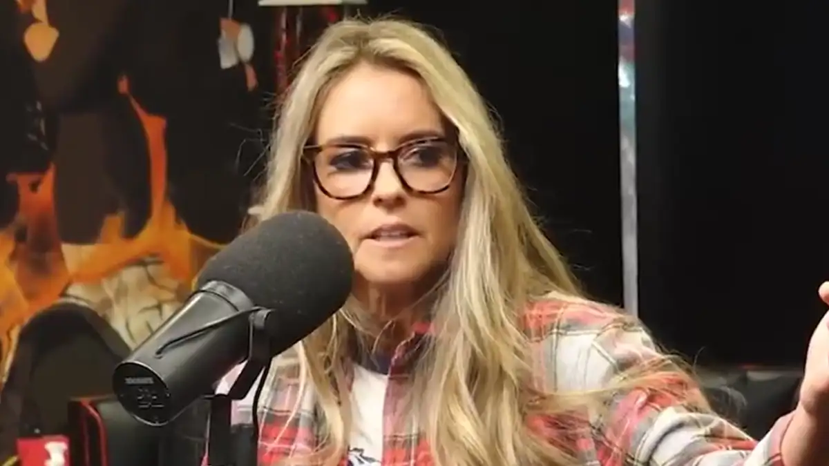 Nicole Curtis of 'Rehab Addict' can't stop fart-digging her way through a 'Breakfast Club' chat - 1