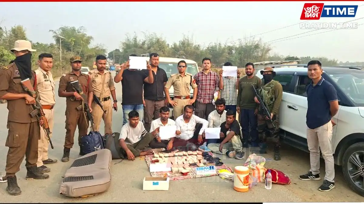 Heroin worth ₹3.25 crore seized in Assam, five held - 2