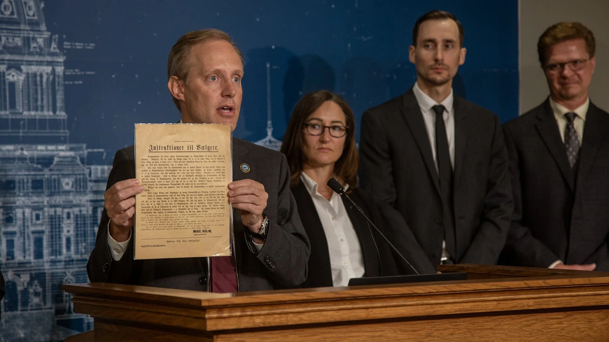 Minnesota lawmaker expresses concern after reviewing voter rolls, finding 3,000 people missing information - 3