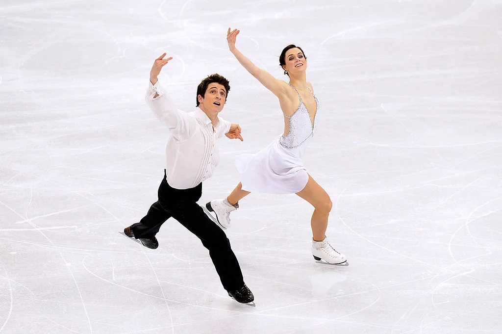 Scott Moir's Wedding Day Confession About Tessa Virtue Has The Internet Crying, Screaming, And Throwing Up - 3