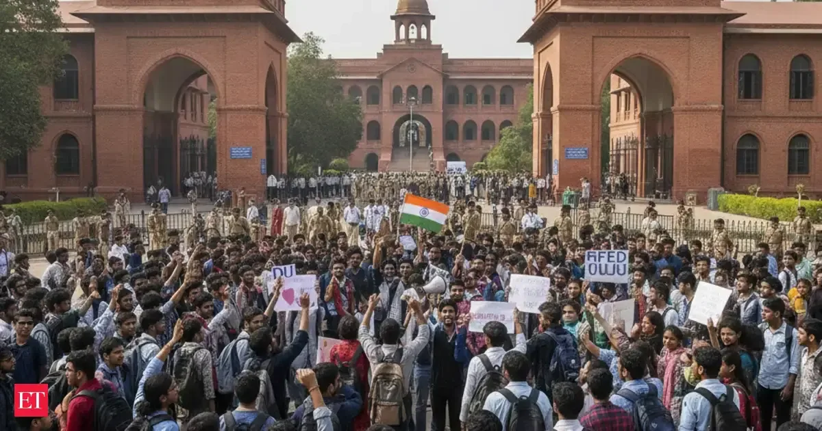 DU must roll back ban on protests, demand student groups - 3