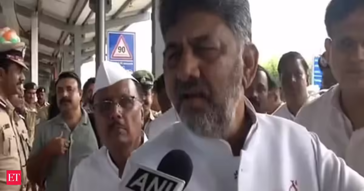 DK Shivakumar slams BJP MPs for their silence on LPG shortage in India - 2