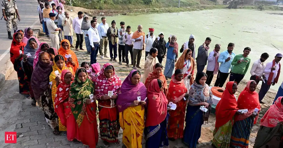 Nvidia's CEO Jensen Huang Just Guided for $1 Trillion of GPU Orders Through 2027. Why ... - 1