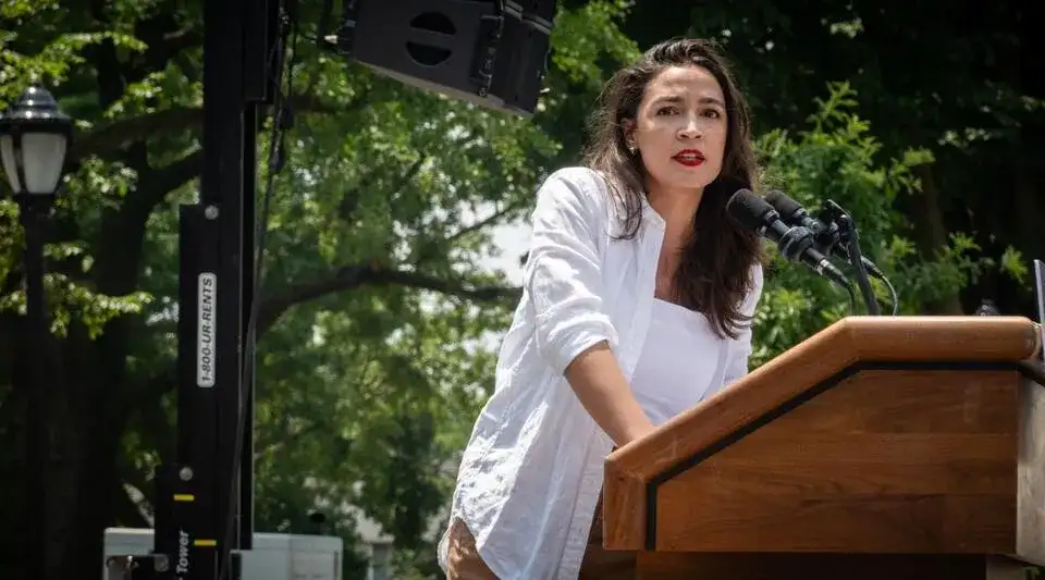 At DSA forum, AOC pledges not to vote for any military aid to Israel - City &amp; State New York - 3
