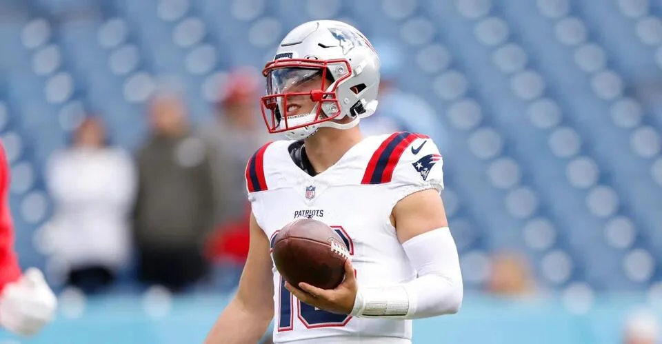 Instant grade for Patriots re-signing Tommy DeVito ahead of NFL free agency - 2