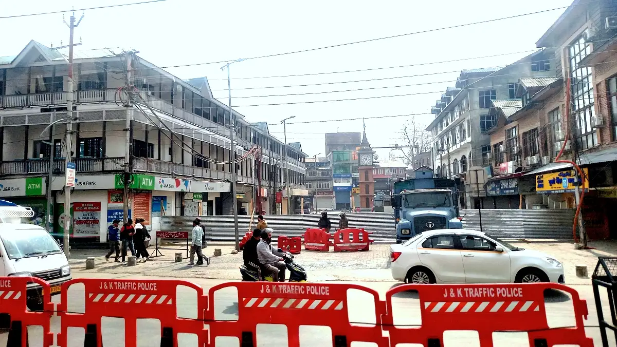 Restrictions tightened in Kashmir ahead of Friday prayers after protests - 1