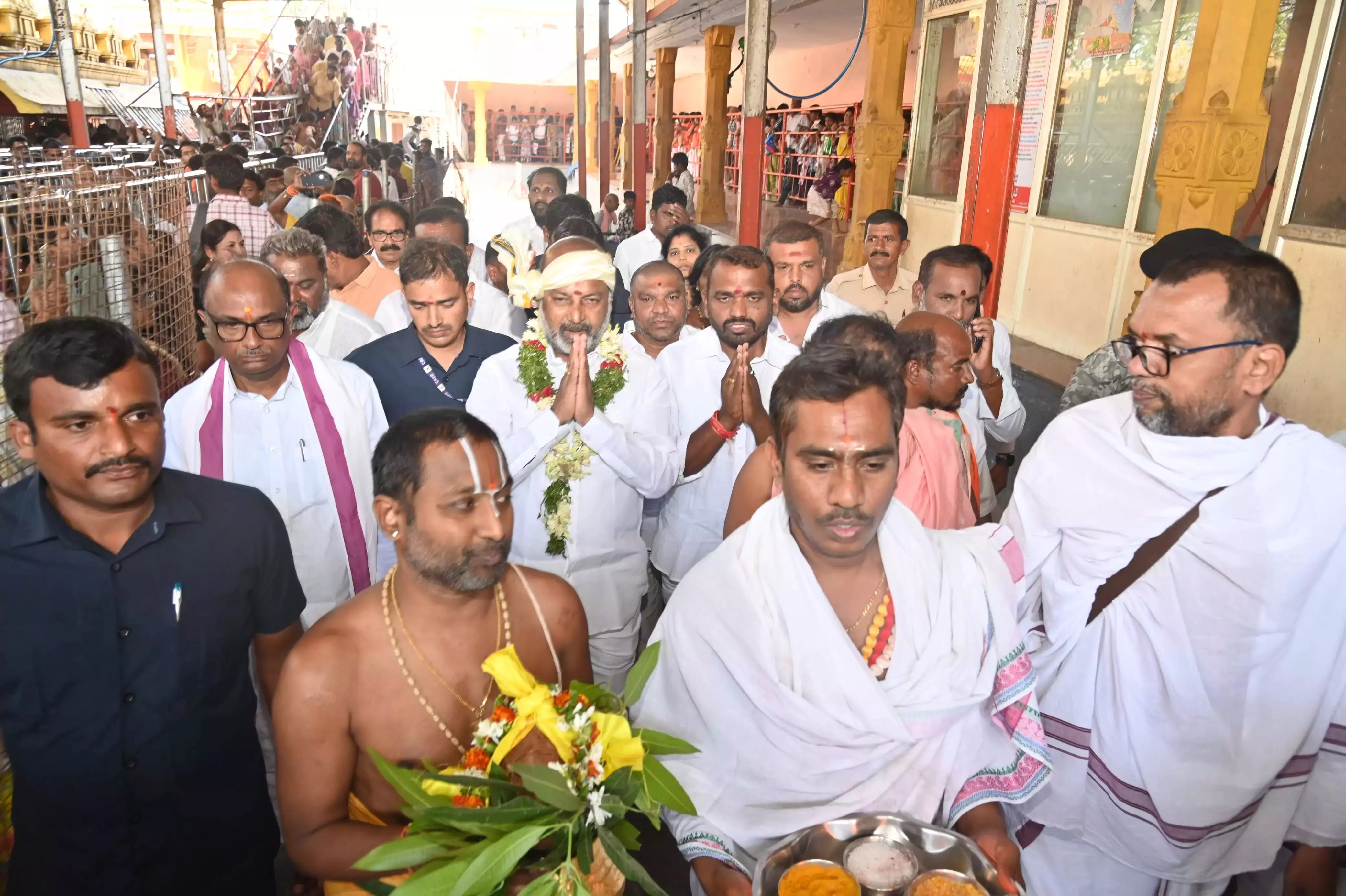 Bandi Sanjay inaugurates Jan Aushadi Kendra in Karimnagar - 4