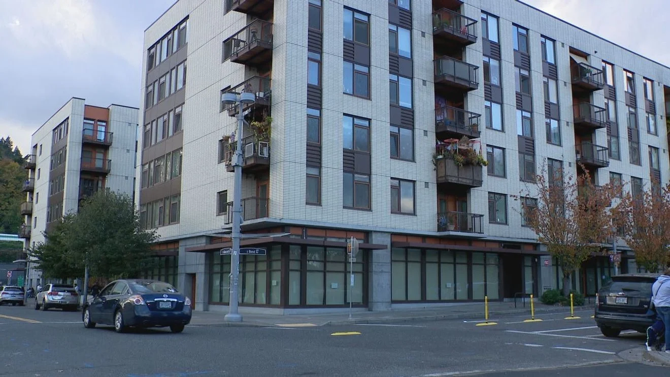 Portland Lawsuit Alleges Tear Gas Use by ICE Is a Health Threat - 3