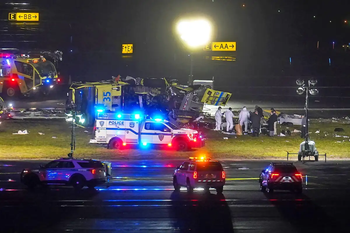 Jet collides with vehicle at New York airport - 4