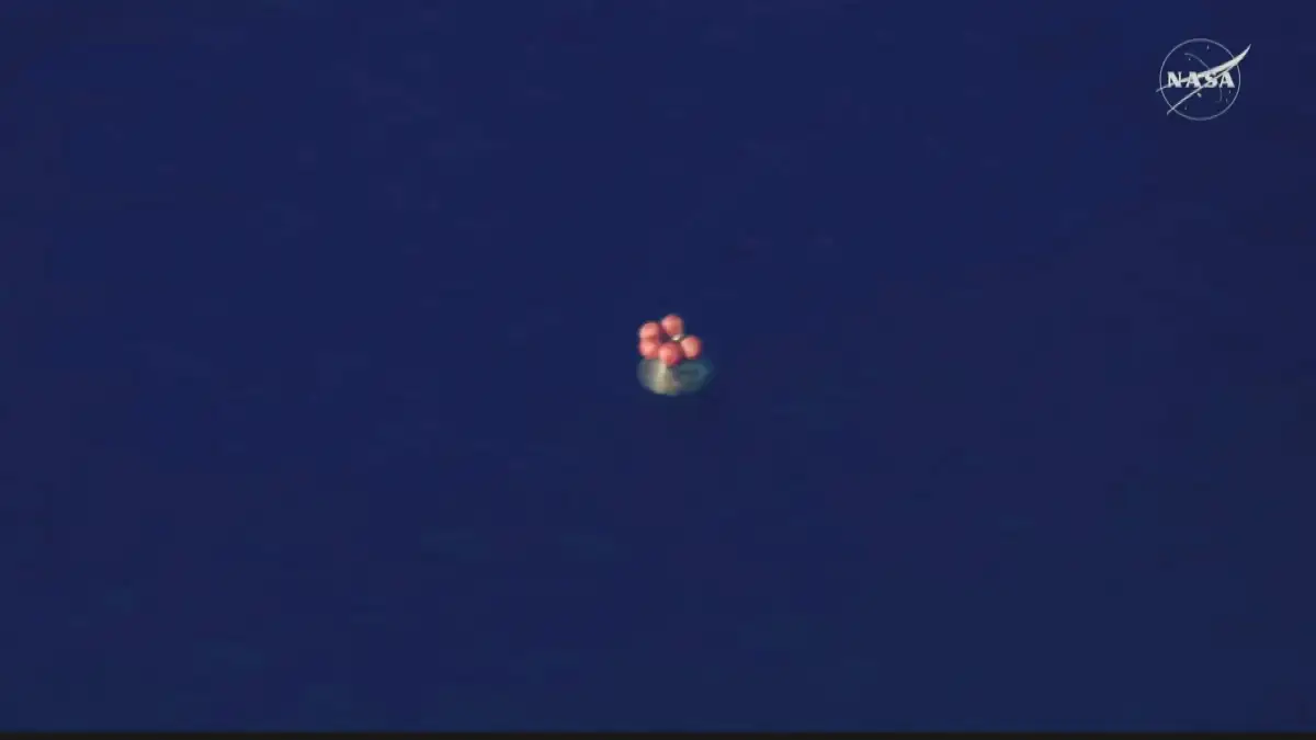 Live Updates: Artemis II Astronauts Walk to Medical Checks After Successful Splashdown - 3