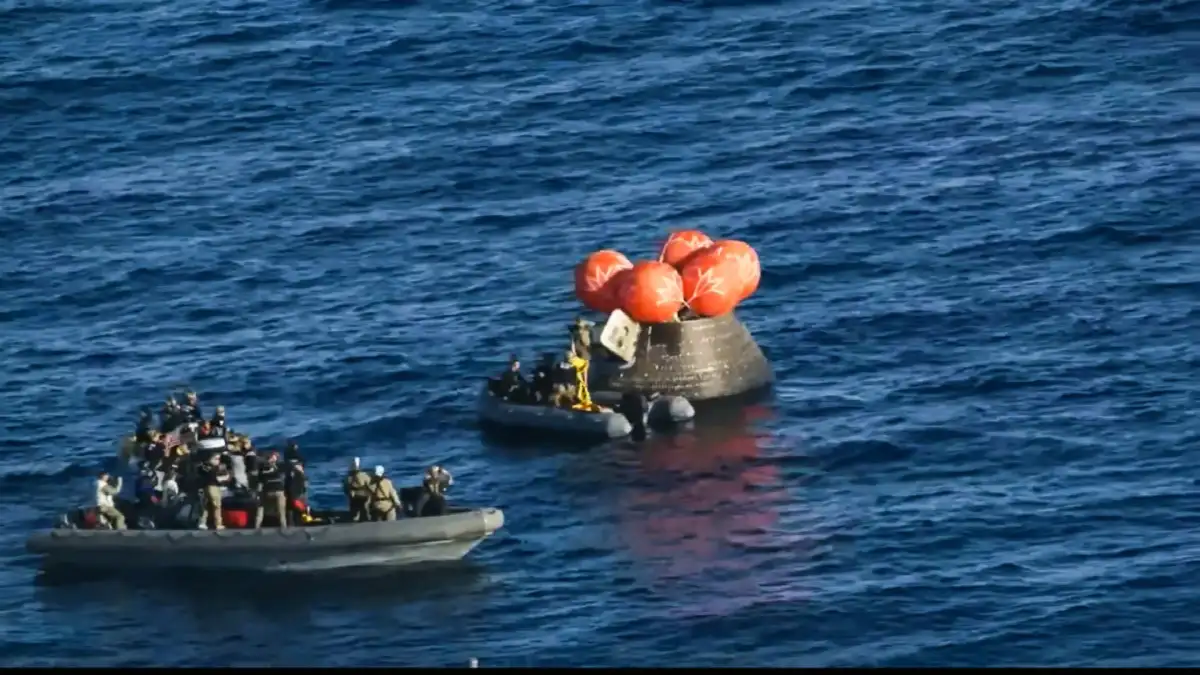 Live Updates: Artemis II Astronauts Walk to Medical Checks After Successful Splashdown - 2