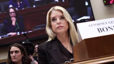 Pam Bondi clashes with House Democrats at DOJ oversight hearing - 3